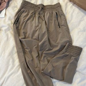 Lightweight jogger